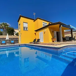 https://villa-isabel-costa-adeje-tenerife.tenerifehoteles.net