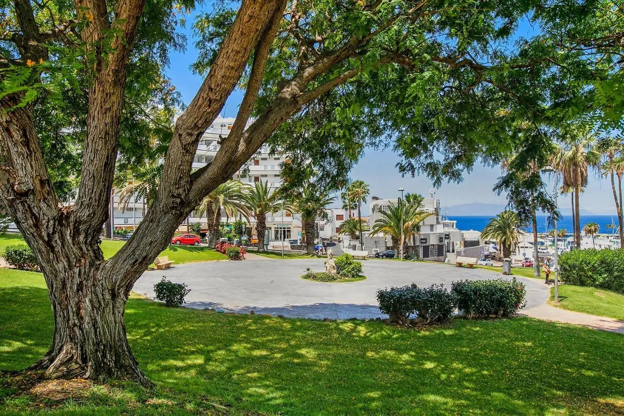 Estudio 2 Costa Adeje 0*, אדחה